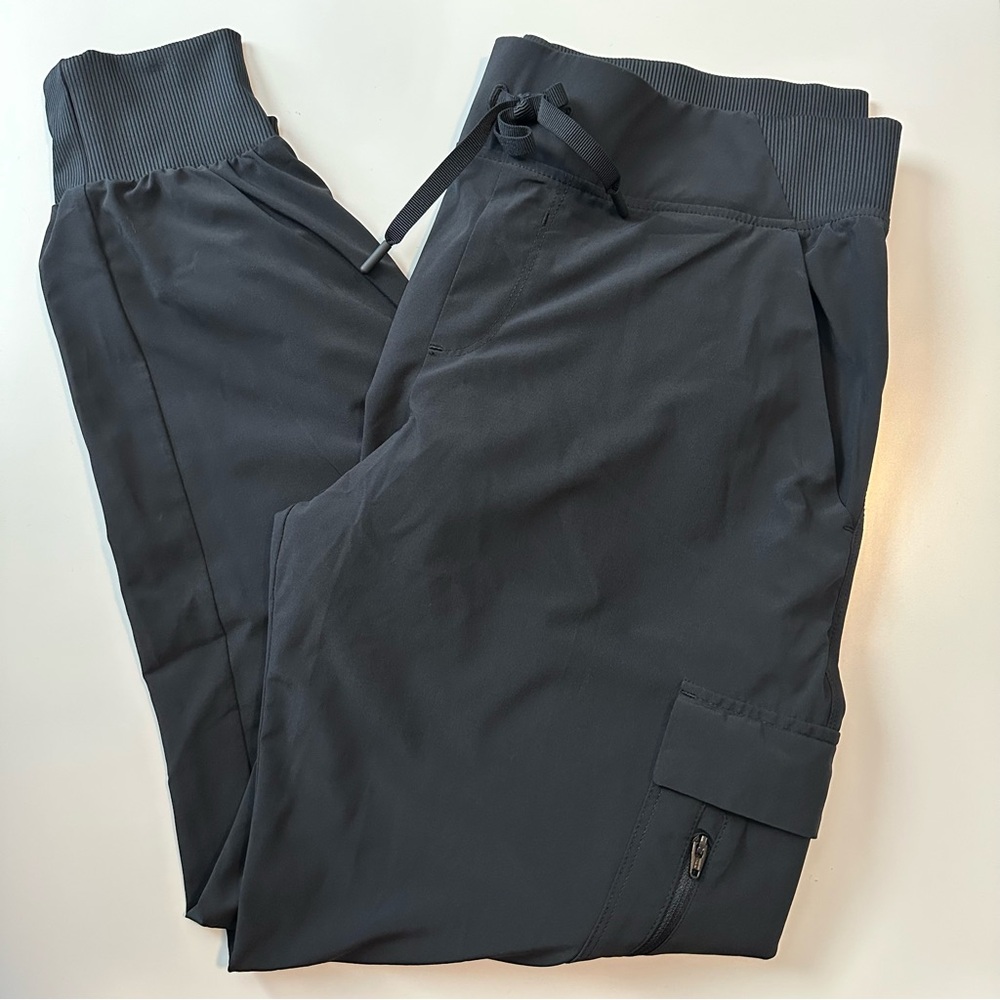 All in Motion women’s cargo joggers